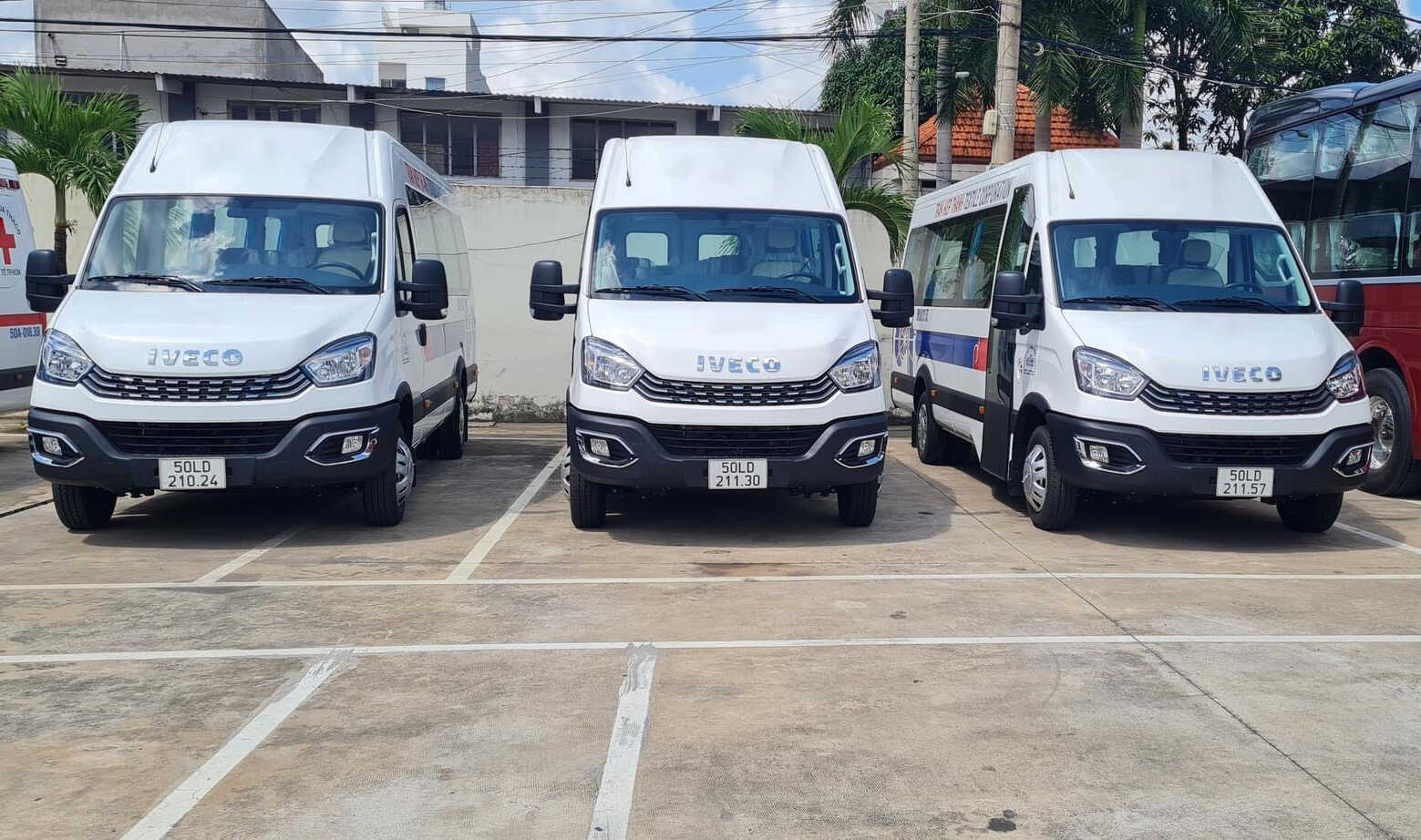 Dịch Vụ Thuê Xe 19 Chỗ Đi Châu Đốc – Khám Phá Miền Đất Thánh Tây Nam Bộ